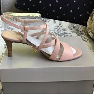 **New** with box, Franco Sarto 8M L-Olian strappy sandal!
